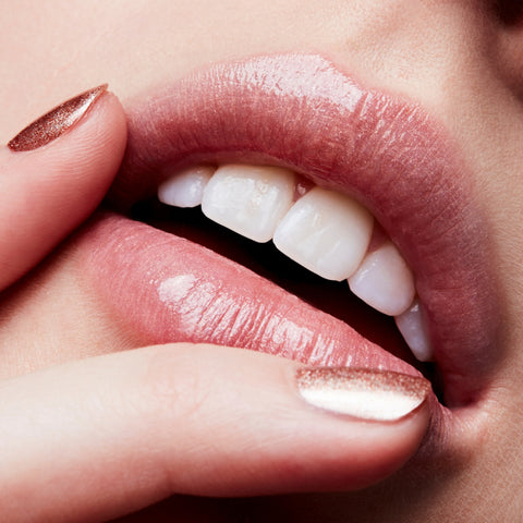 Lipglass - Oyster Girl - .1 oz / 3.1 ml