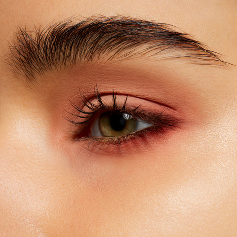 Powder Kiss Soft Matte Eye Shadow - Strike A Pose - .05 oz / 1.5 g