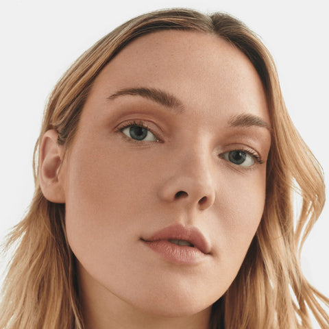 Studio Fix Fluid SPF 15 24HR Matte Foundation + Oil Control  - NC15 - 30ml