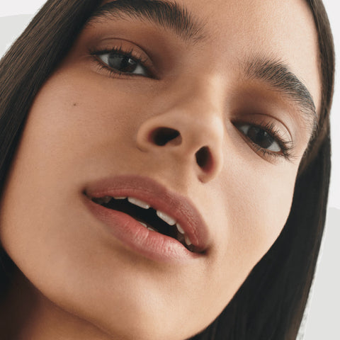 Studio Fix Fluid SPF 15 24HR Matte Foundation + Oil Control  - NC25 - 30ml