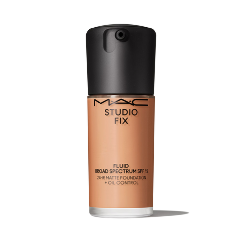 Studio Fix Fluid SPF 15 24HR Matte Foundation + Oil Control  - NC44 - 30ml