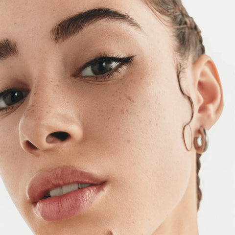 Studio Fix Fluid SPF 15 24HR Matte Foundation + Oil Control  - NW15 - 30ml