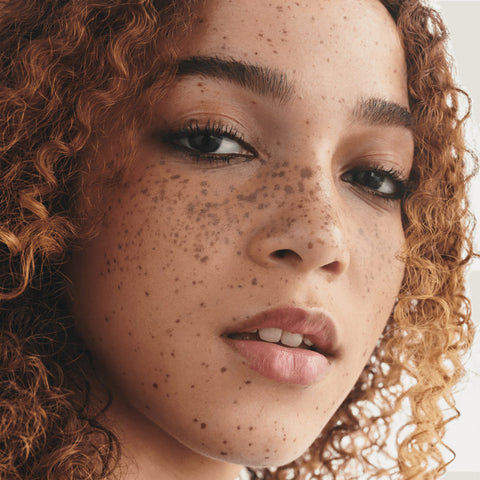 Studio Fix Fluid SPF 15 24HR Matte Foundation + Oil Control  - NW20 - 30ml