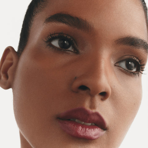 Studio Fix Fluid SPF 15 24HR Matte Foundation + Oil Control  - NW43 - 30ml