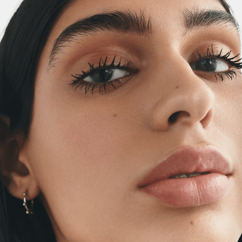 Studio Fix Fluid SPF 15 24HR Matte Foundation + Oil Control  - NW18 - 30ml