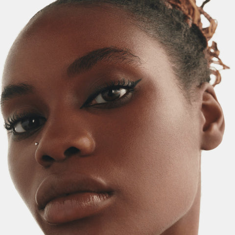 Studio Fix Fluid SPF 15 24HR Matte Foundation + Oil Control  - NW44 - 30ml