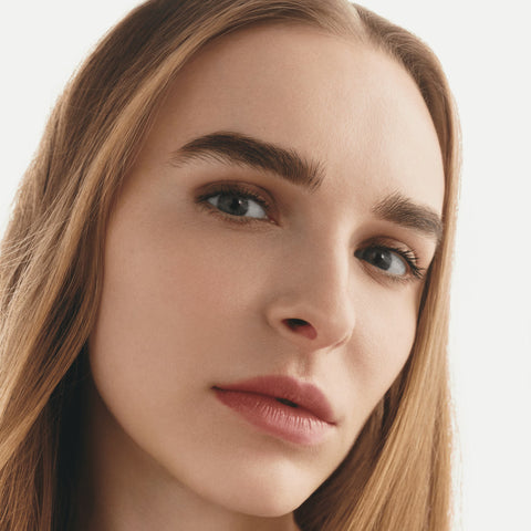 Studio Fix Fluid SPF 15 24HR Matte Foundation + Oil Control  - NC12 - 30ml