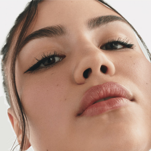 Studio Fix Fluid SPF 15 24HR Matte Foundation + Oil Control  - NC17 - 30ml