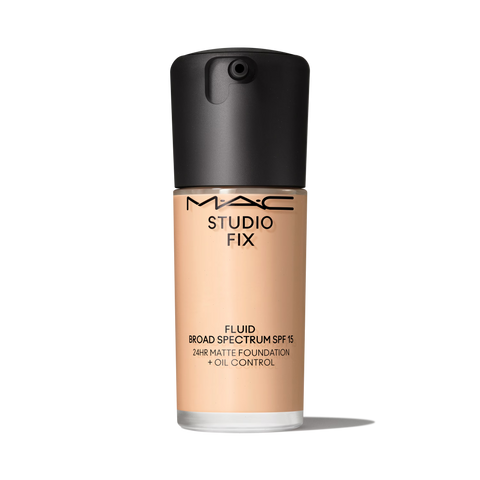 Studio Fix Fluid SPF 15 24HR Matte Foundation + Oil Control  - NC16 - 30ml