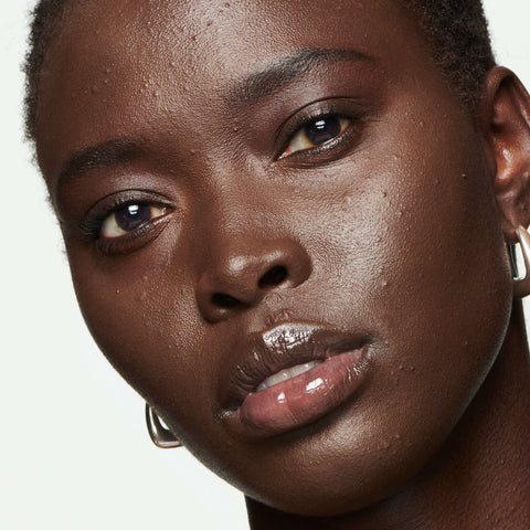 Studio Fix Fluid SPF 15 24HR Matte Foundation + Oil Control  - NC65 - 30ml